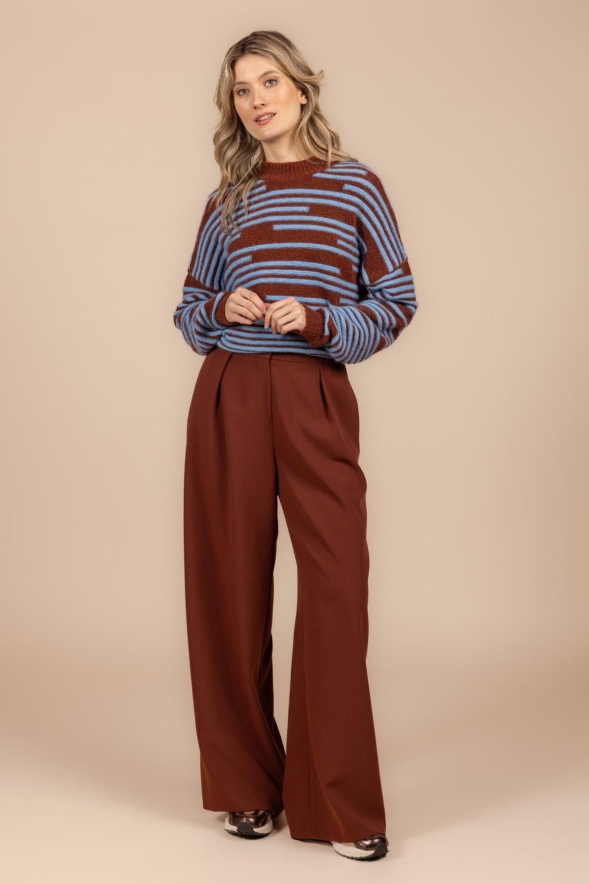 Four Roses Pants GU 9603